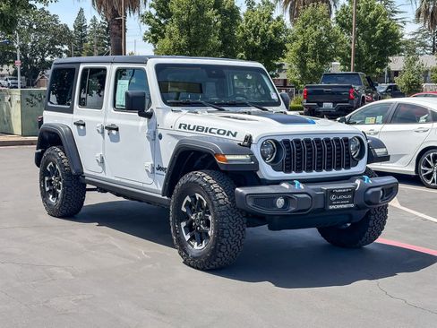 Used 2024 Jeep Wrangler Unlimited Rubicon 4xe AWD/4WD image 5