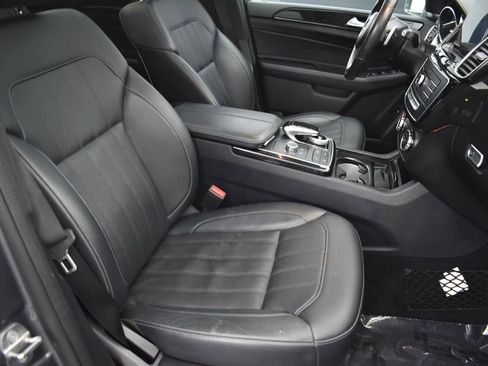 Used 2019 Mercedes-Benz GLS 450 4MATIC image 34