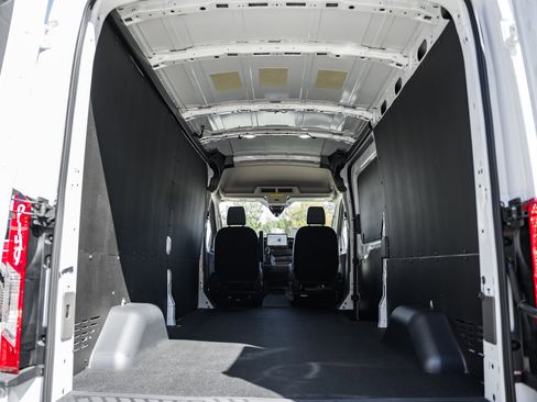 New 2026 Ford Transit 250 148 Medium Roof w/ Load Area Protection Package image 9