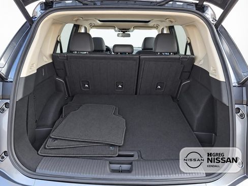 Used 2024 Nissan Rogue SV w/ SV Premium Package FWD image 14