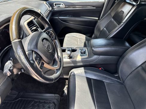 Used 2015 Jeep Grand Cherokee Overland w/ Advanced Technology Group AWD/4WD image 19