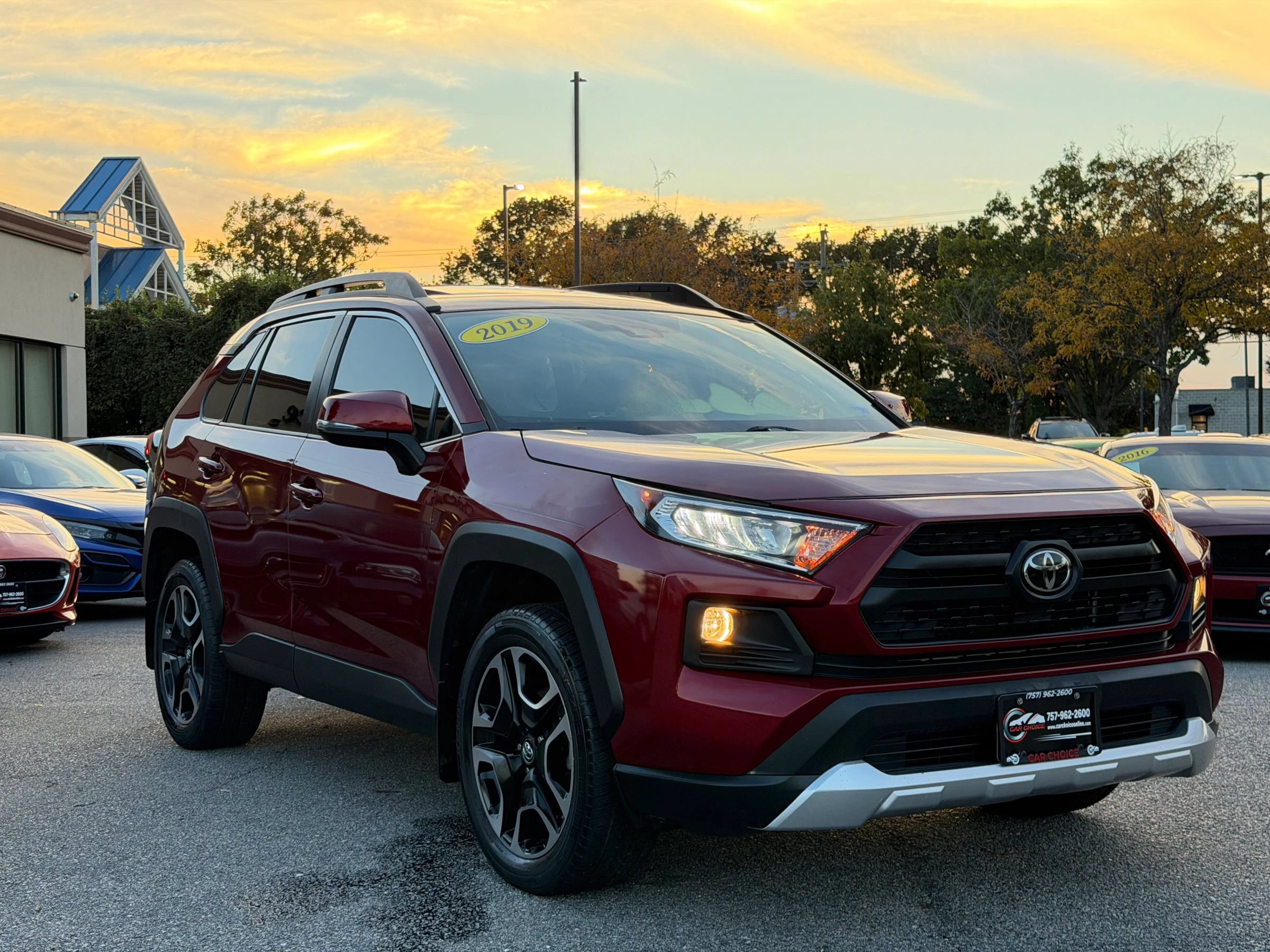Used 2019 Toyota RAV4 Adventure AWD/4WD image 5