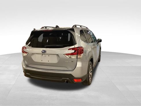 Used 2024 Subaru Forester Premium AWD/4WD image 28
