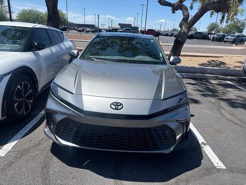 Used 2026 Toyota Camry SE w/ Convenience Package FWD image 11