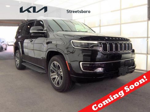 Used 2023 Jeep Wagoneer 4WD w/ Premium Group I image 1