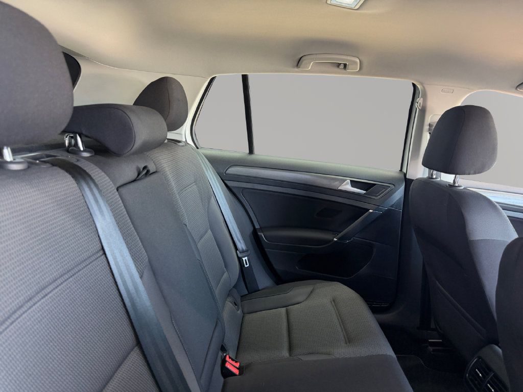 Used 2019 Volkswagen e-Golf SE w/ Driver Assistance Package FWD image 24