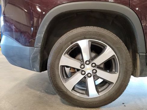 Used 2018 Chevrolet Traverse LT AWD/4WD image 16