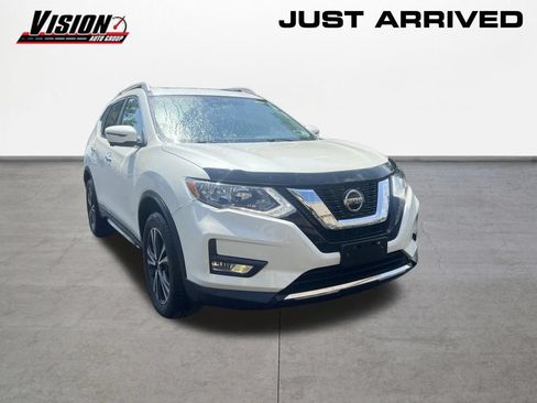 Used 2020 Nissan Rogue SV AWD/4WD image 2