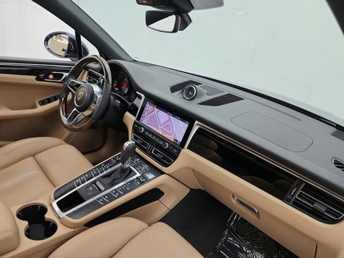 Used 2021 Porsche Macan S AWD/4WD image 19