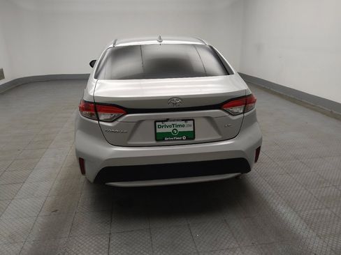 Used 2021 Toyota Corolla LE image 6