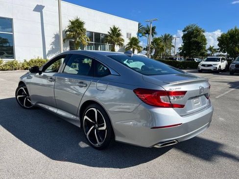 Used 2018 Honda Accord Sport image 3