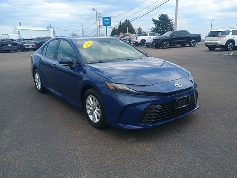 Used 2025 Toyota Camry LE w/ Convenience Package AWD/4WD image 1