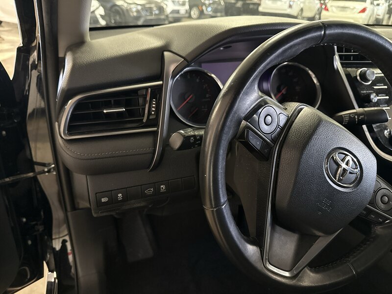 Used 2019 Toyota Camry XSE w/ Carpet Mat Package FWD image 14