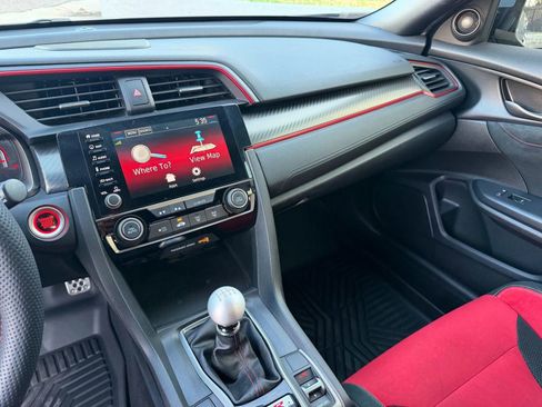 Used 2019 Honda Civic Type R image 16