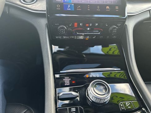 Used 2023 Jeep Grand Cherokee 30th Anniversary image 30