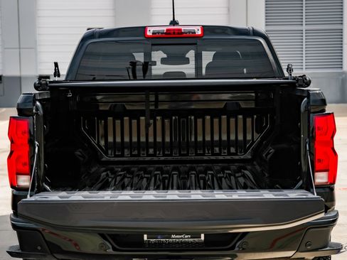 Used 2024 Chevrolet Colorado Z71 w/ Z71 Convenience Package 2 image 98