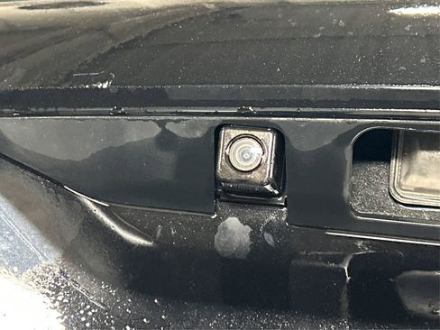 Used 2018 Subaru Forester 2.5i w/ Alloy Wheel Package image 14