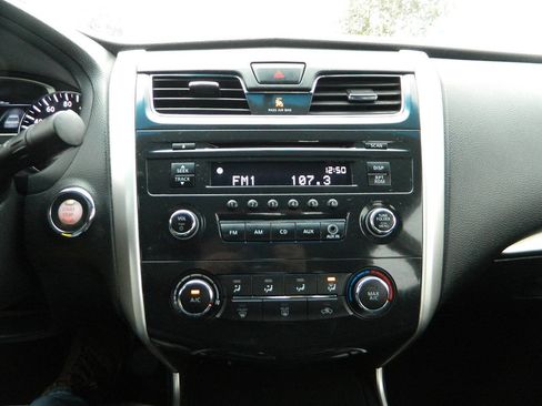 Used 2013 Nissan Altima 2.5 S image 19