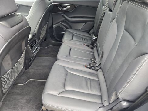 Used 2025 Audi Q7 3.0T Premium Plus image 35