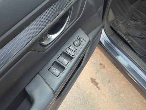 Used 2023 Honda CR-V Sport image 17