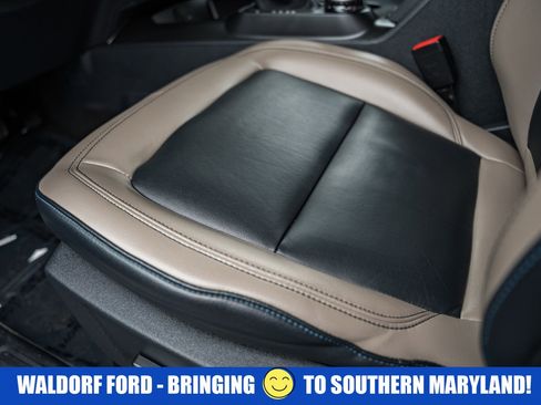 Used 2023 Ford Bronco Wildtrak image 36