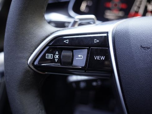 Used 2022 Audi RS 7 Sportback AWD/4WD image 18