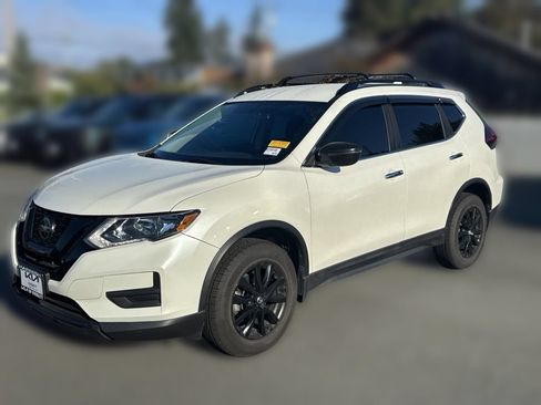 Used 2018 Nissan Rogue SV AWD/4WD image 4