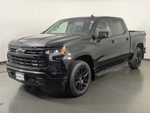 Used 2024 Chevrolet Silverado 1500 RST w/ Convenience Package II AWD/4WD image 4