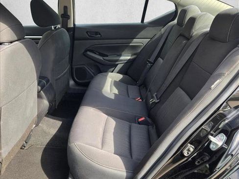 Used 2023 Nissan Altima 2.5 SV FWD image 16