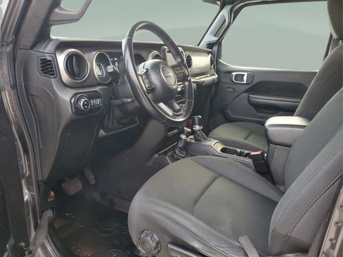 Certified 2020 Jeep Gladiator Sport w/ Quick Order Package 24S image 13