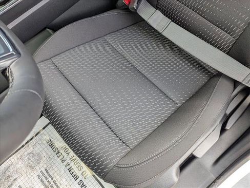 New 2026 Chevrolet Equinox LT image 4