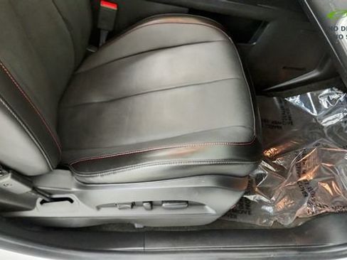 Used 2017 Chevrolet Equinox Premier w/ Enhanced Convenience Package FWD image 35