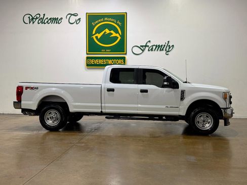 Used 2022 Ford F350 XL w/ Power Equipment Group AWD/4WD image 2