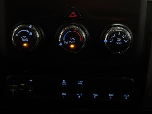 Used 2018 RAM 3500 Tradesman w/ Power & Remote Entry Group AWD/4WD image 6