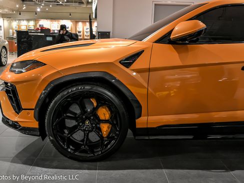 Used 2024 Lamborghini Urus Performante image 6