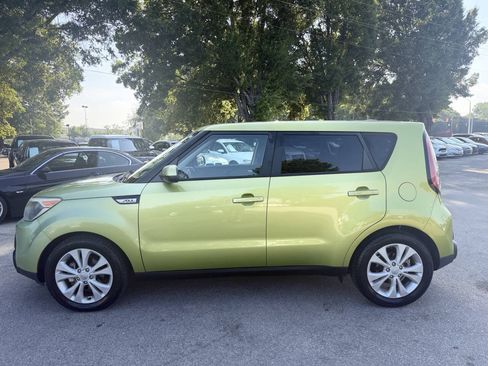 Used 2015 Kia Soul + FWD image 7