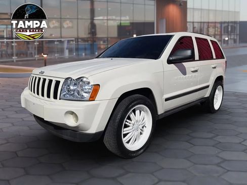 Used 2007 Jeep Grand Cherokee Laredo w/ Cargo Convenience Group image 1