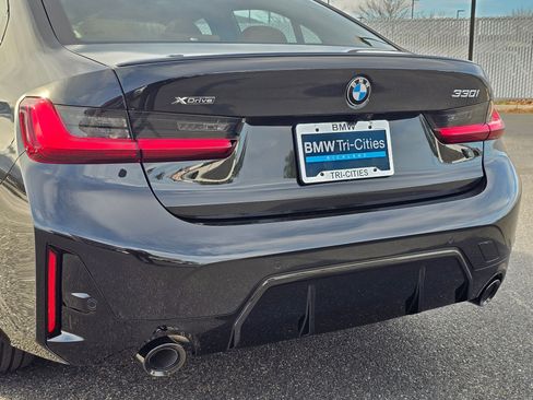 New 2026 BMW 330i xDrive Sedan w/ M Sport Package image 7
