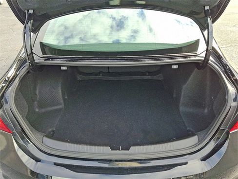 Certified 2025 Chevrolet Malibu LS image 28