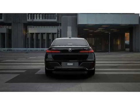 New 2026 BMW 760i xDrive w/ Executive Package AWD/4WD image 5