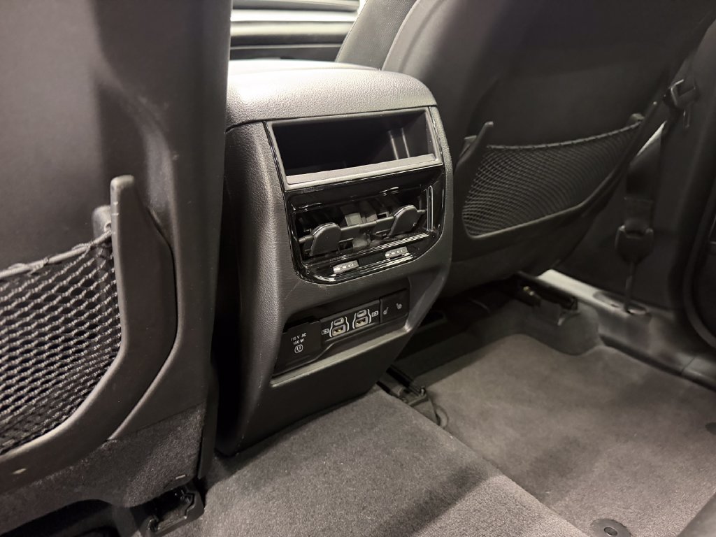 Used 2023 Jeep Grand Cherokee 4WD 4xe image 23