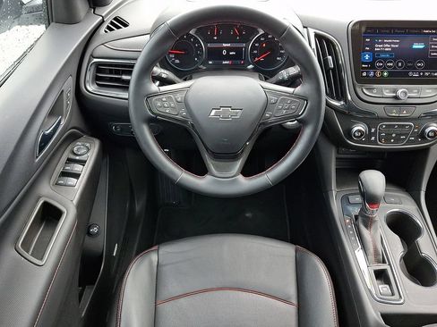 Certified 2024 Chevrolet Equinox RS w/ RS Leather Package AWD/4WD image 11