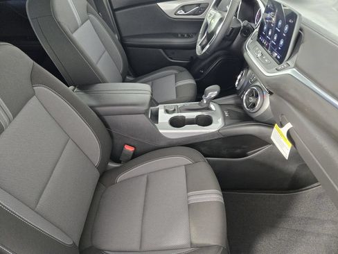 New 2026 Chevrolet Blazer LT w/ Convenience Package FWD image 15