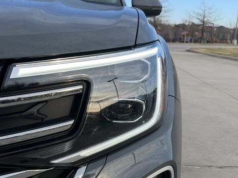 Certified 2025 Volkswagen Atlas SE w/ Panoramic Sunroof Package image 6