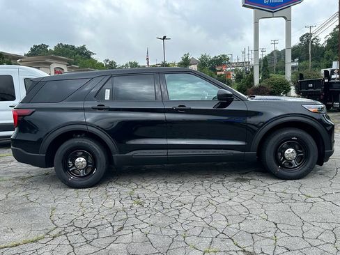 New 2026 Ford Explorer 4WD Police Interceptor image 4