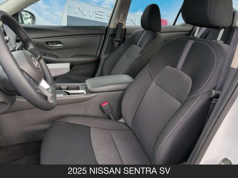 Used 2025 Nissan Sentra SV image 14