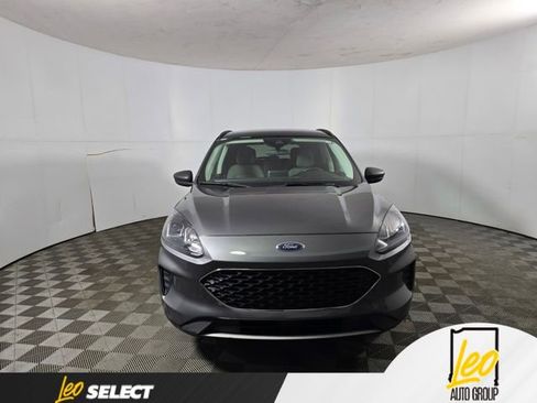 Used 2022 Ford Escape SE w/ Convenience Package AWD/4WD image 2