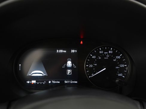 Used 2023 Nissan Kicks SV image 25