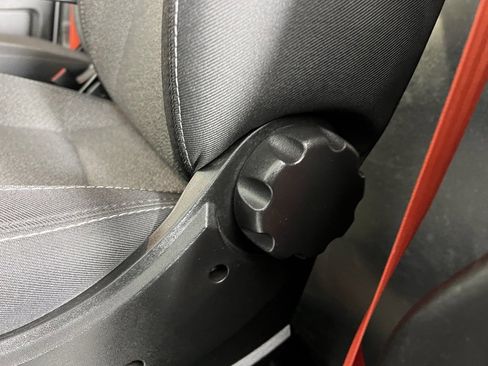 Used 2023 RAM ProMaster 3500 w/ Driver Convenience Group image 21