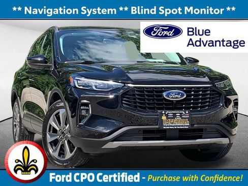 Used 2023 Ford Escape Platinum AWD/4WD image 1